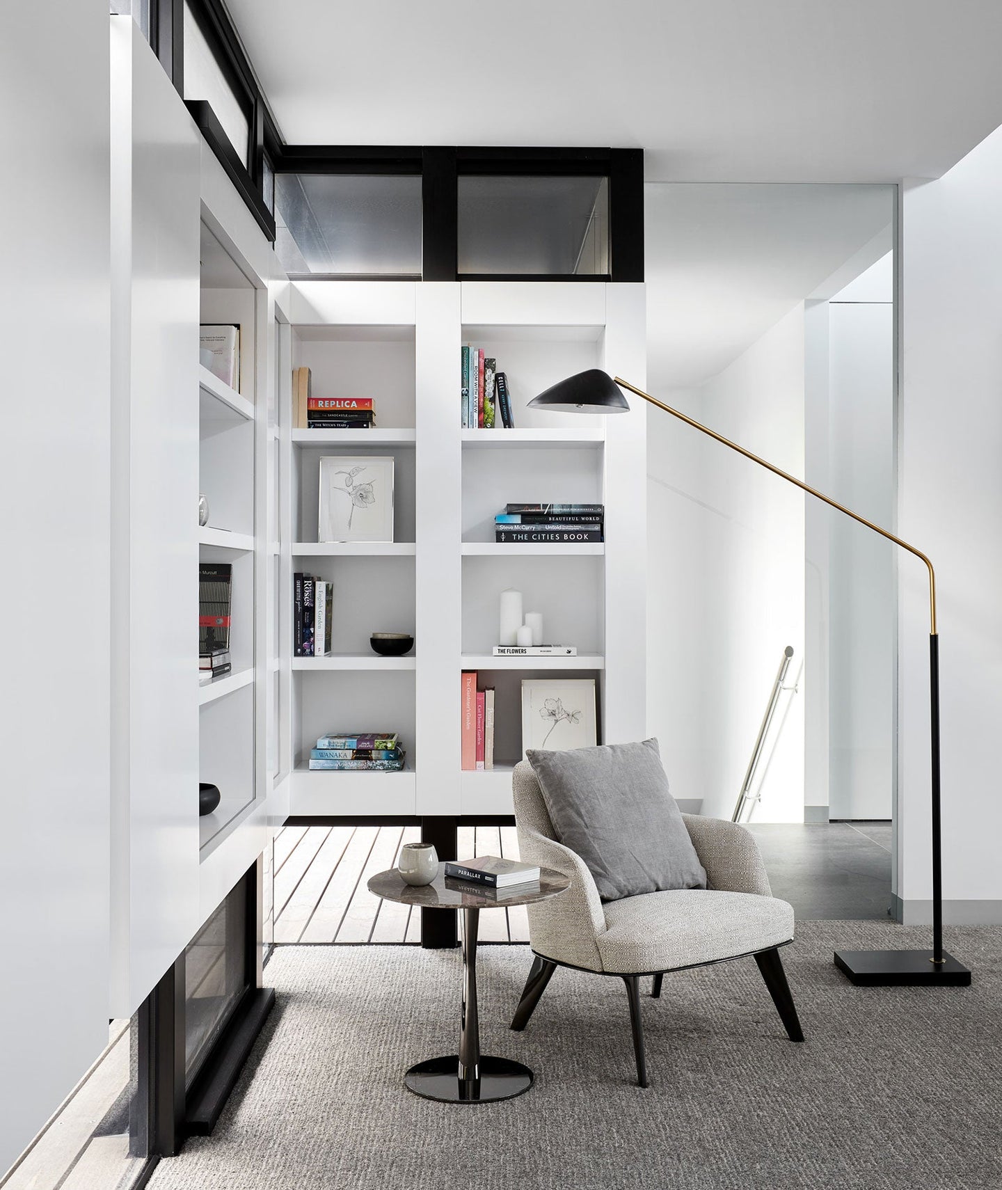 
            
                Moat's Corner-Poliform AU
            