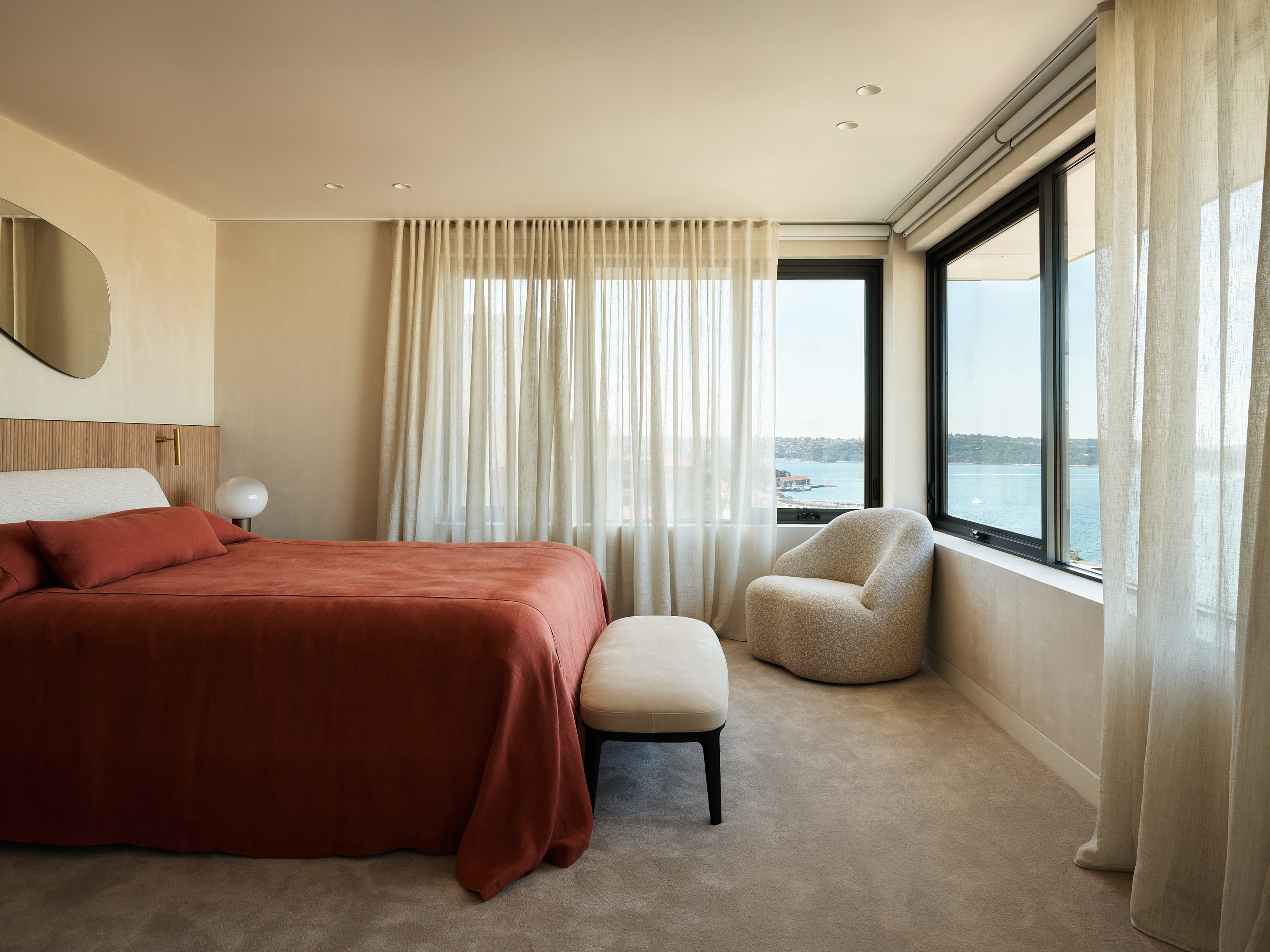 Poised Above the Harbour | Potts Point Penthouse by Alexandra Kidd ...