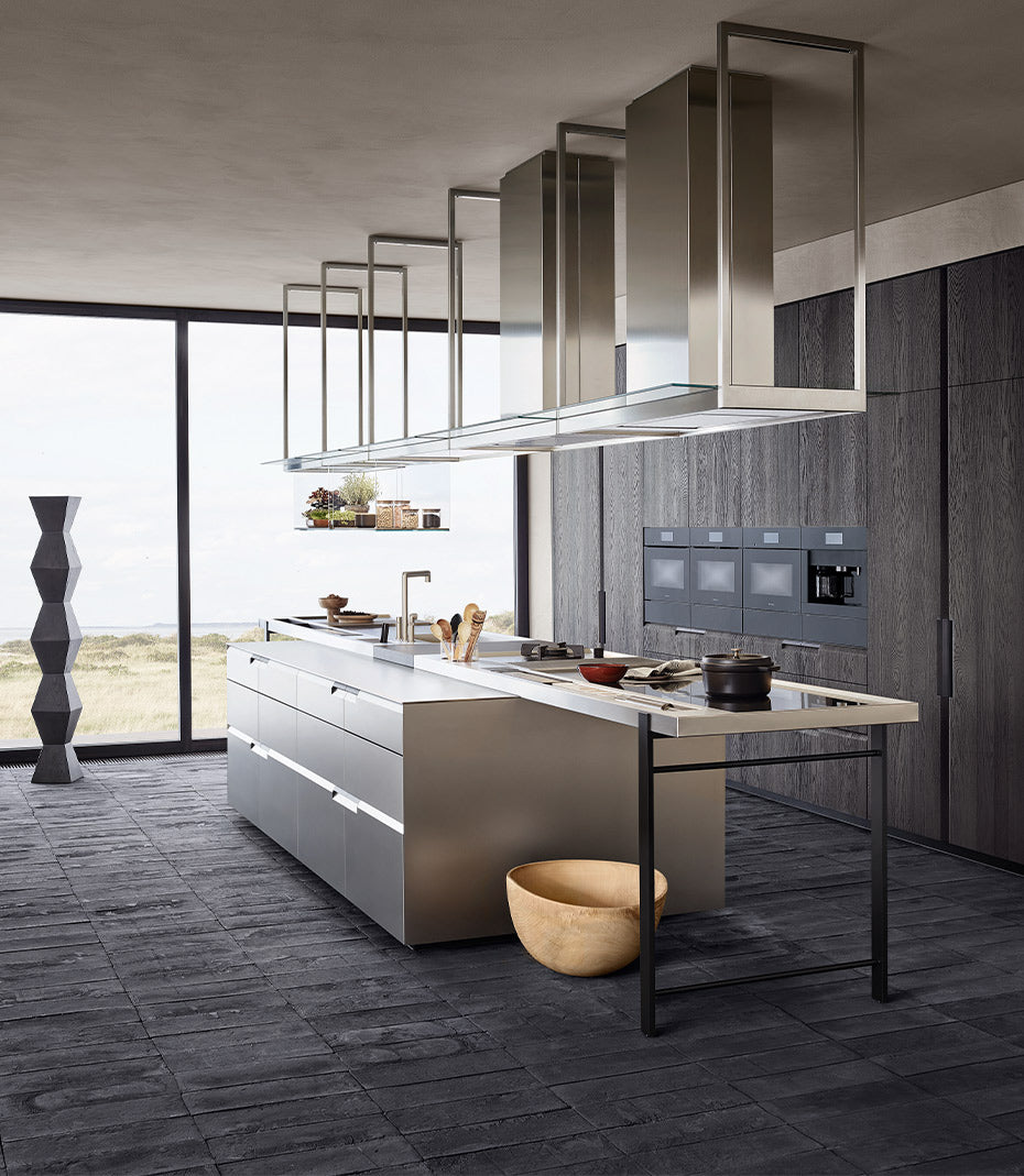 The enduring appeal of stainless steel | Poliform