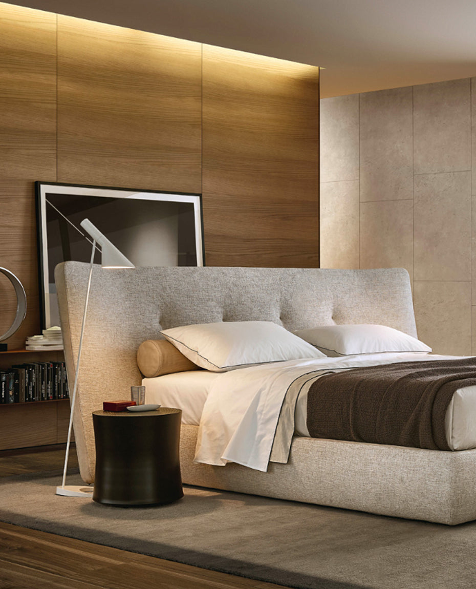 Dream Bed with Panels by Marcel Wanders | Poliform